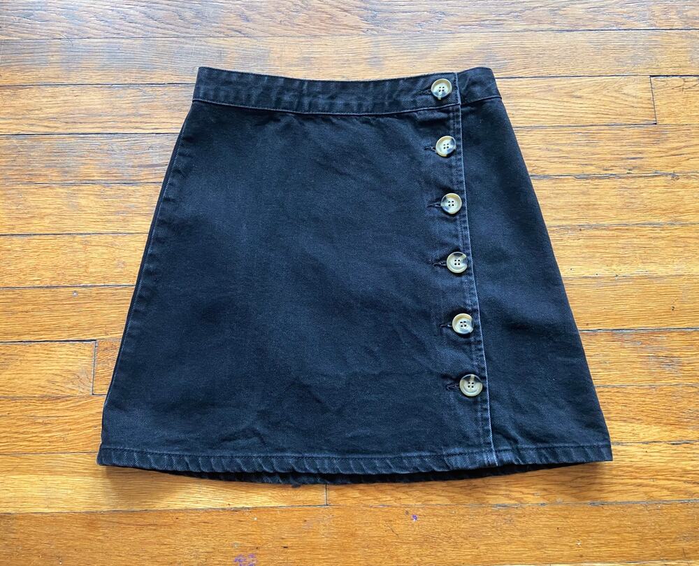 ASOS Black Button Up Denim Skirt sz 8 UK (sz 4 US)
